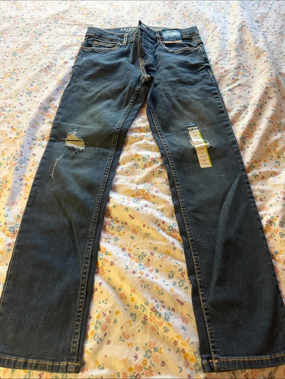 Arizona Jean Company Distressed Kids Jeans    Slim Fit 12